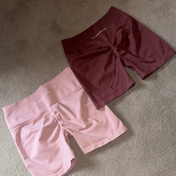 EUC! 2 Alphalete Amplify Seamless Shorts Athletic Wear Shorts - Picture 1 of 6
